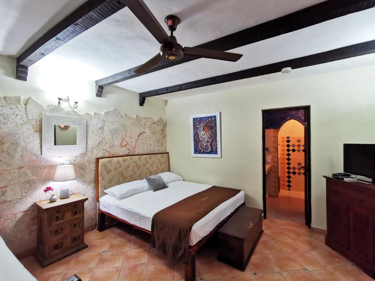 מלון סנטו דומינגו Mansion Colonial Dona Elvina מראה חיצוני תמונה