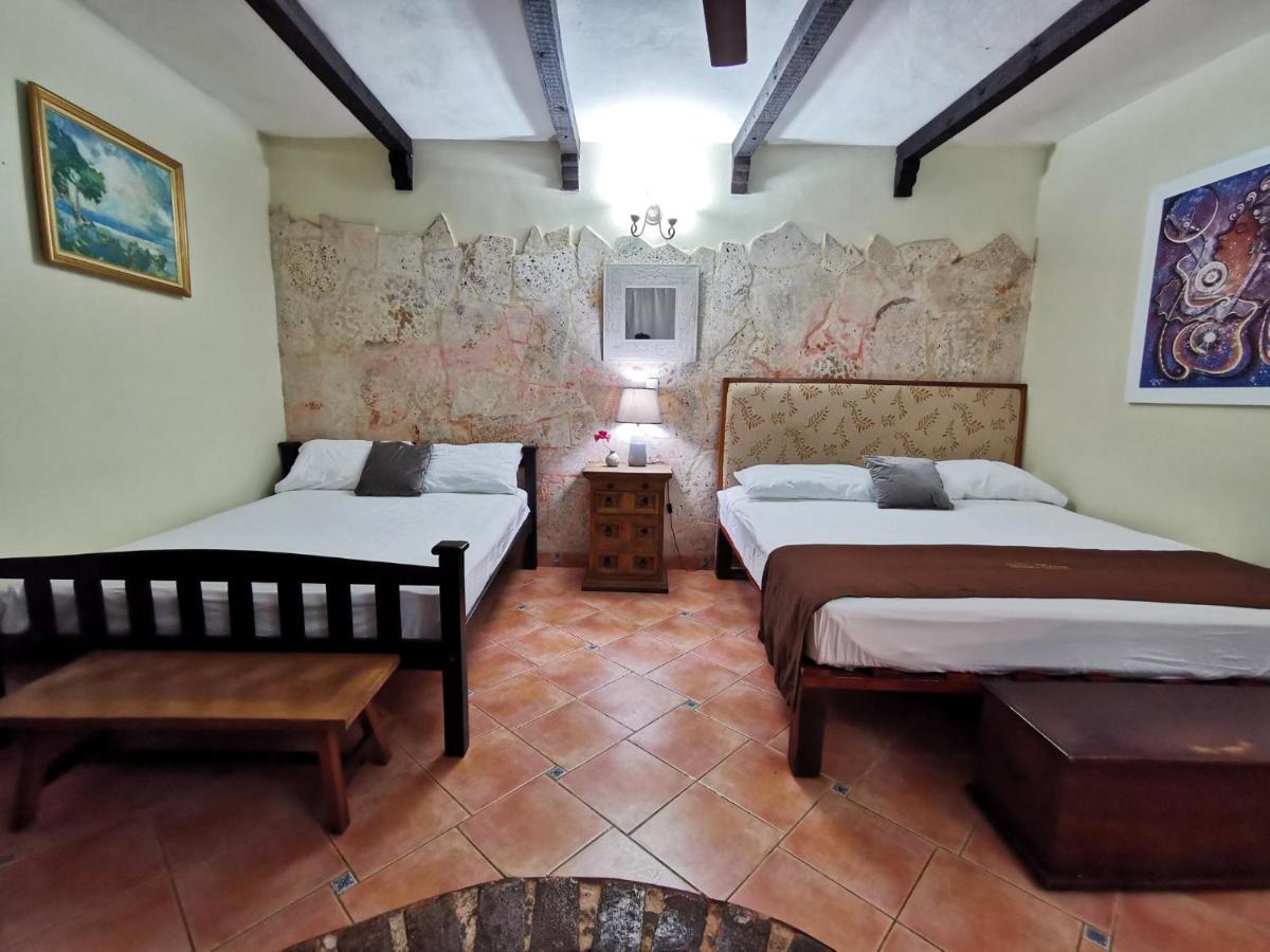 מלון סנטו דומינגו Mansion Colonial Dona Elvina מראה חיצוני תמונה